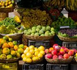 market fruits colors